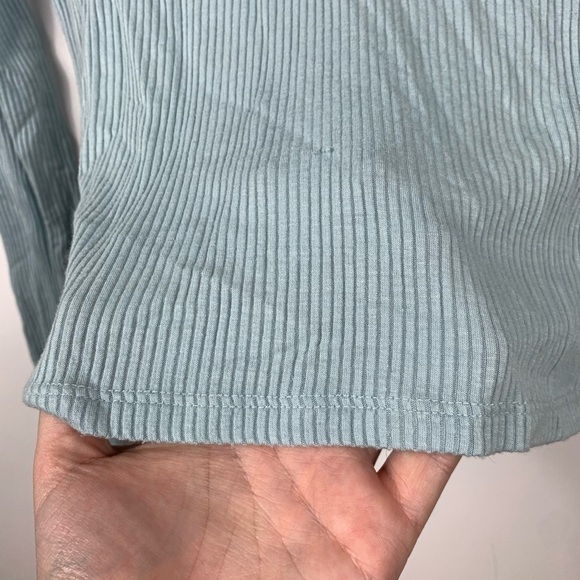 FOREVER 21 • Blue Cardigan top WOMENS M - Picture 2 of 4